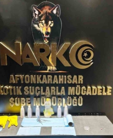 narkotik-operasyonunda-yakalanan-2-kisi-tutuklandi