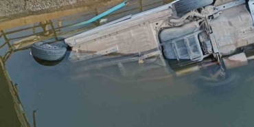 ANTALYA'DA OTOMOBİL SU KANALINA DÜŞTÜ: 1 ÖLÜ