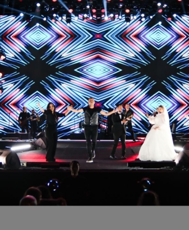 sarkici-haluk-levent-samsunda-hayranlariyla-bulustu