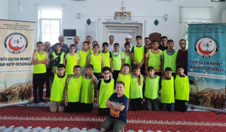 Sekiz yıldır devam eden proje çocuklara insani değerleri öğretiyor