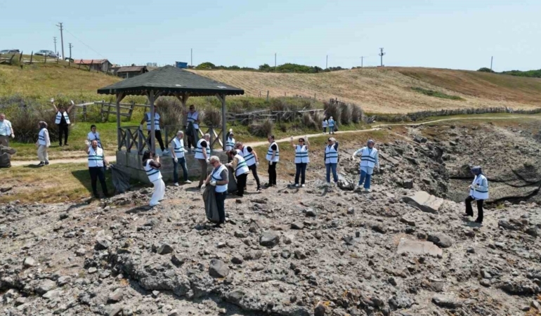 Sinop AK Parti’den çevre temizliği
