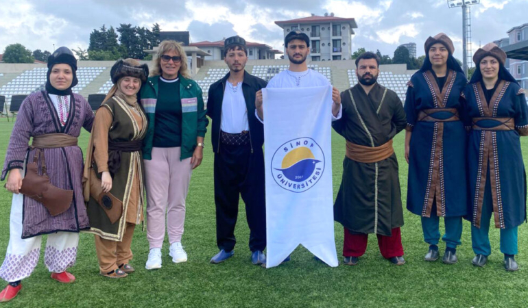 SNÜ sporcuları okçuluk şampiyonasından derecelerle döndü