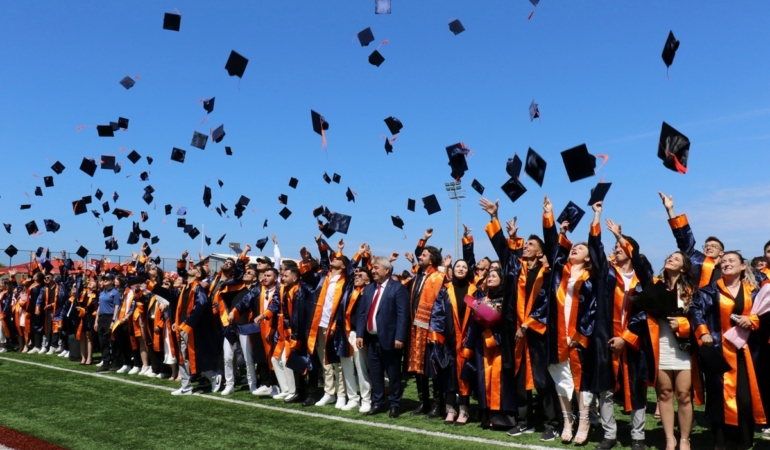 Sinop Üniversitesi’nde mezuniyet heyecanı