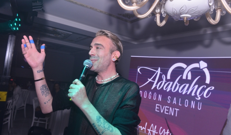 Adabahçe’de Kemal Doğulu rüzgarı esti