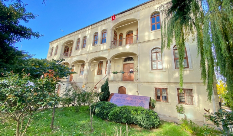 whatsapp-image-2025-06-11-at-165431