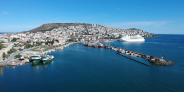 ASTORİA GRANDE SİNOP LİMANINA DEMİR ATTI