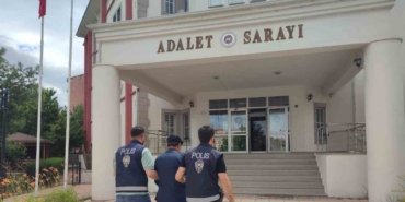 11-yil-hapis-cezasiyla-araniyordu-polisten-kacamadi