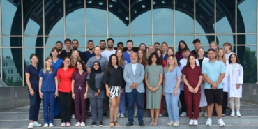 17-ulkeden-gelen-tip-ve-eczacilik-ogrencileri-kibrista-bulustu