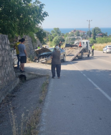 SİNOP’TA KAZA: 1’İ BEBEK 3 YARALI