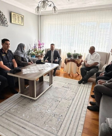 Kaymakam Çelik’ten şehit ailesine bayram ziyareti