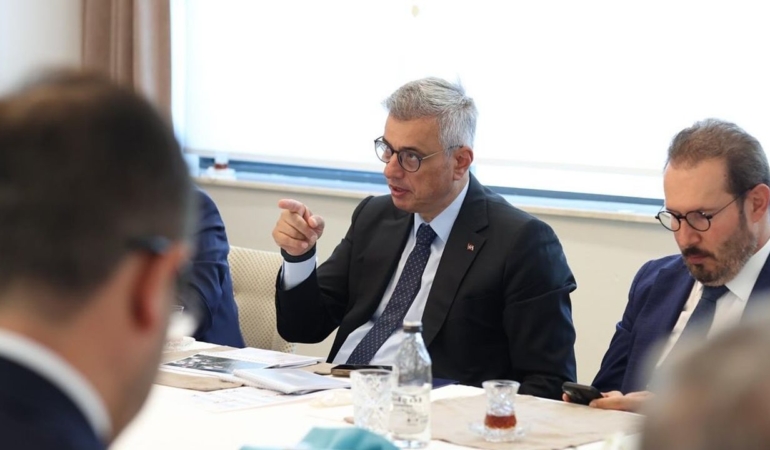 Sinop’un sağlık yatırımları Ankara’da masaya yatırıldı