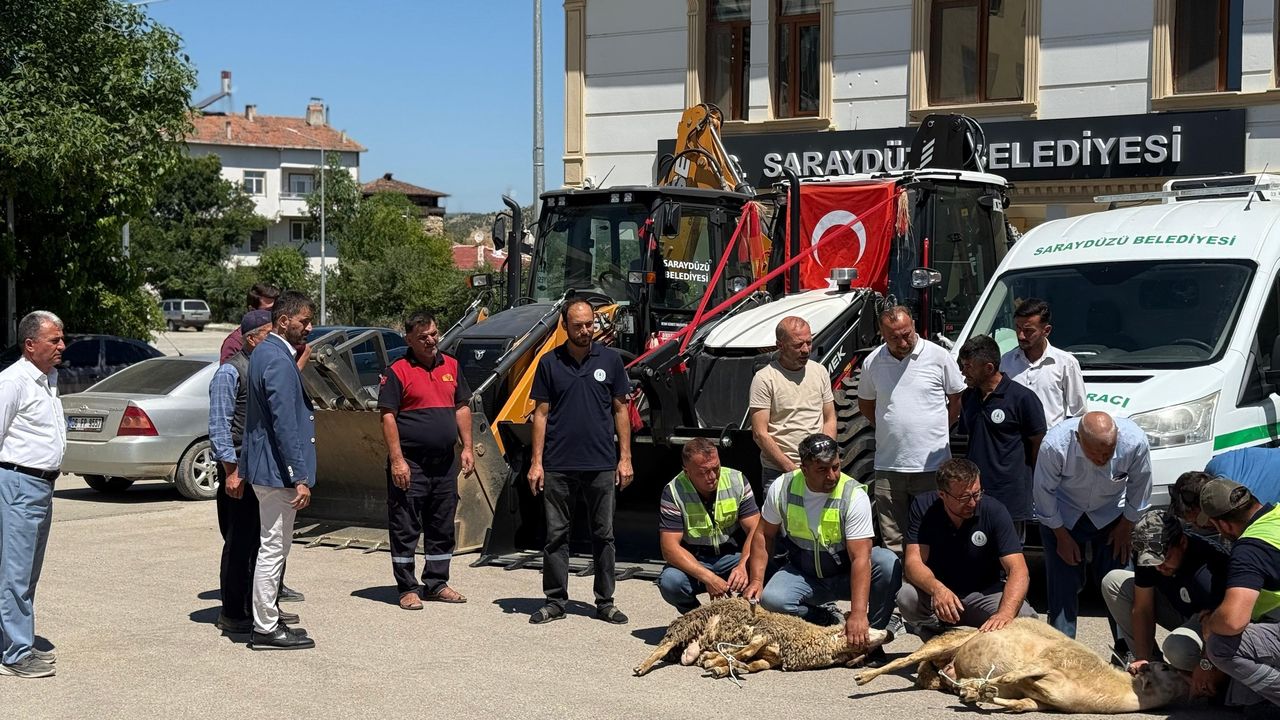 Yeni iş makineleri ilçede hizmete alındı