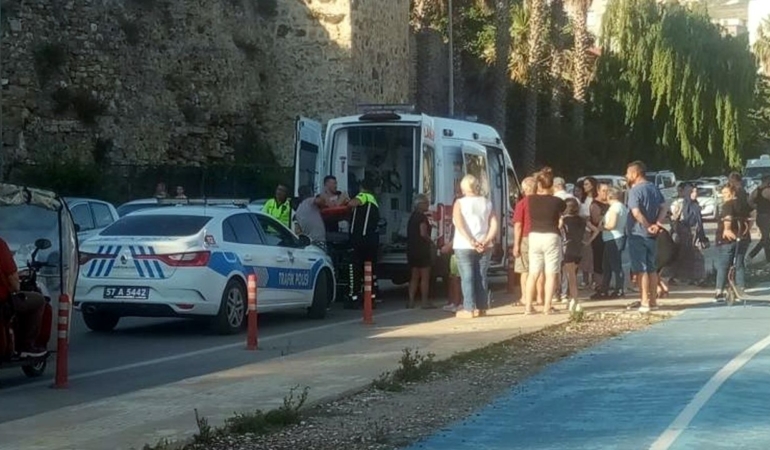 Sinop’ta rahatsızlanan kadın yolda düştü