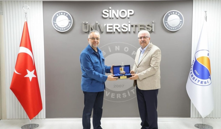Prof. Dr. M. İ. Safa Kapıcıoğlu’ndan Rektör Taşdemir’e ziyaret