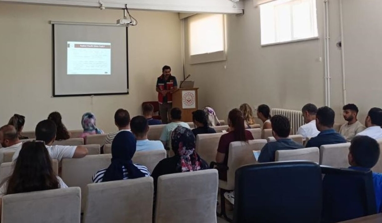 Sinop’ta şiddete ve erken evliliklere karşı bilinçlendirme semineri