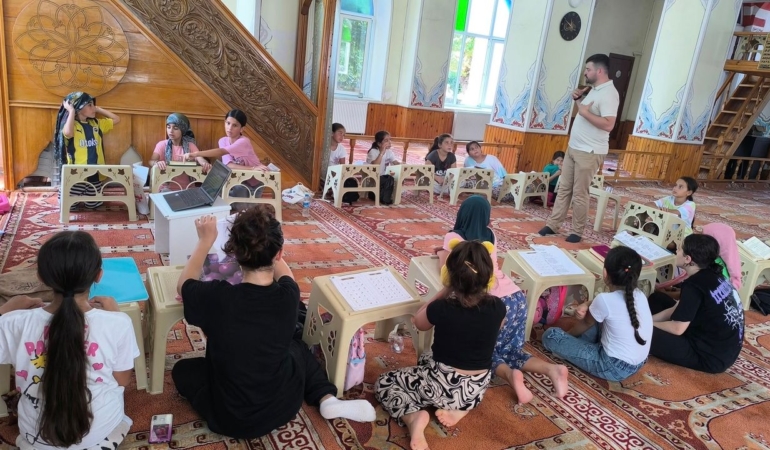 Çocuklara aile içindeki sorumlulukları anlatıldı