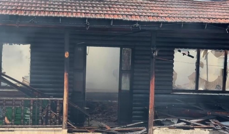 SİNOP’TA KERESTE FABRİKASINDA YANGIN