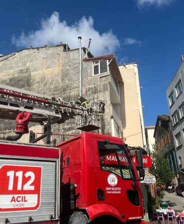 SİNOP’TA BİR İŞLETMEDE ÇIKAN YANGIN PANİK YARATTI