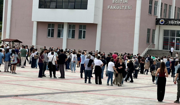 ÖĞRENCİLER KADAR HEYECANLIYDILAR!