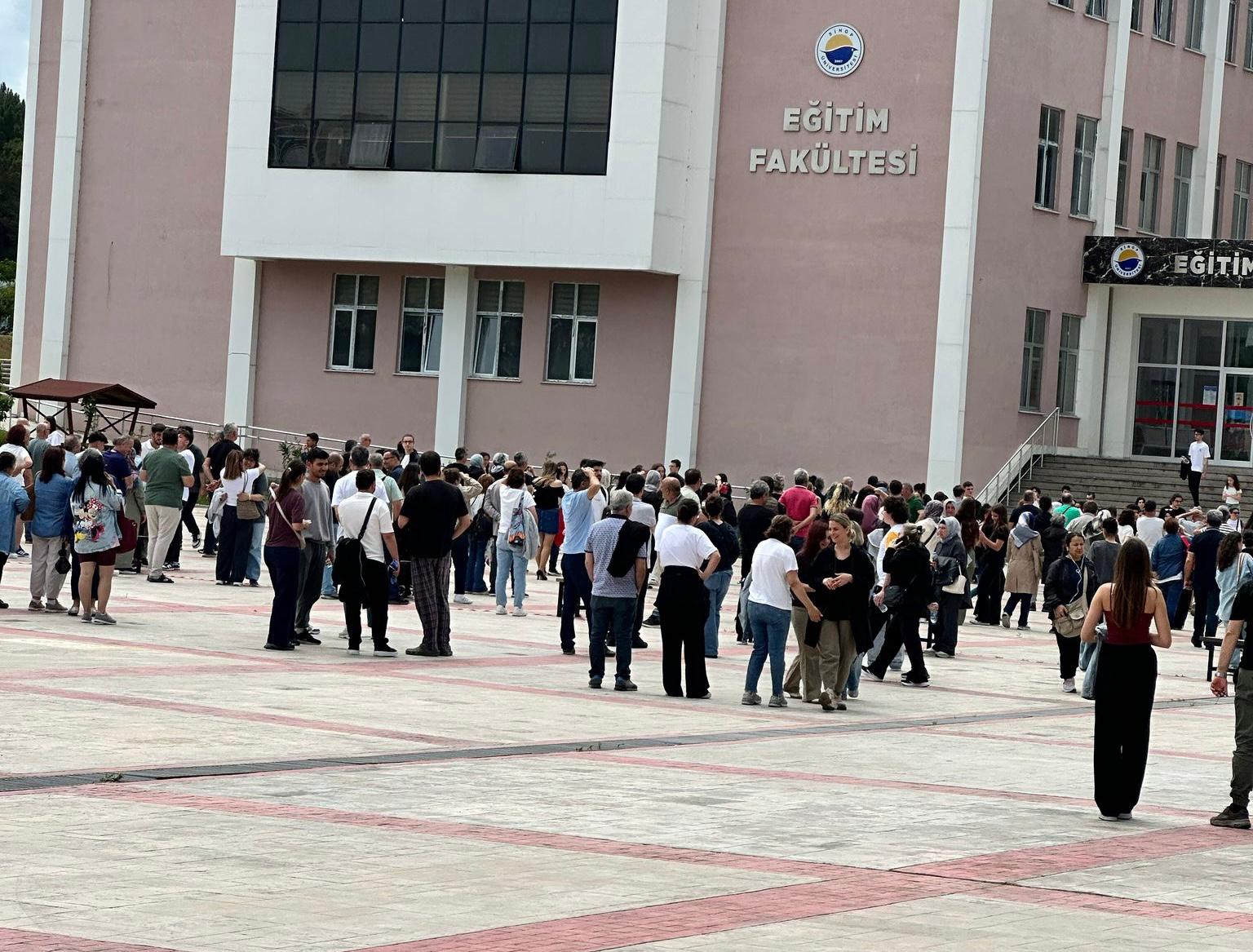 ÖĞRENCİLER KADAR HEYECANLIYDILAR!