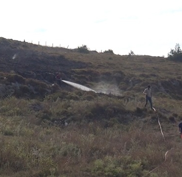 SİNOP’TA MAKİLİK ALANDA ÇIKAN YANGINDA KALAN BİR KADIN İTFAİYE EKİPLERİNCE KURTARILDI