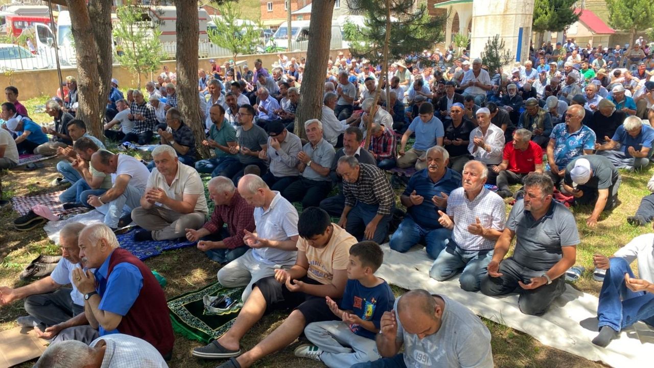 espiyede-sehit-ve-gaziler-icin-anma-programi