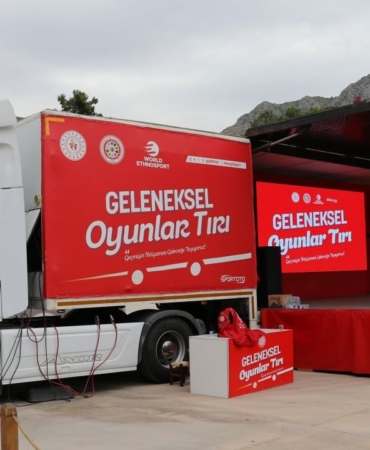 geleneksel-oyunlar-tiri-cocuklarla-bulustu