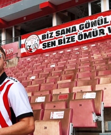 hukuk-ogrenci-samsunspor-icin-sarki-besteledi