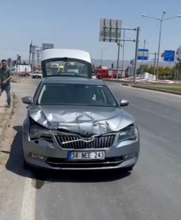 iki-otomobil-carpisti-3-yarali