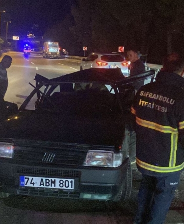 iki-otomobilin-karistigi-kazada-1-kisi-oldu-1-kisi-yaralandi