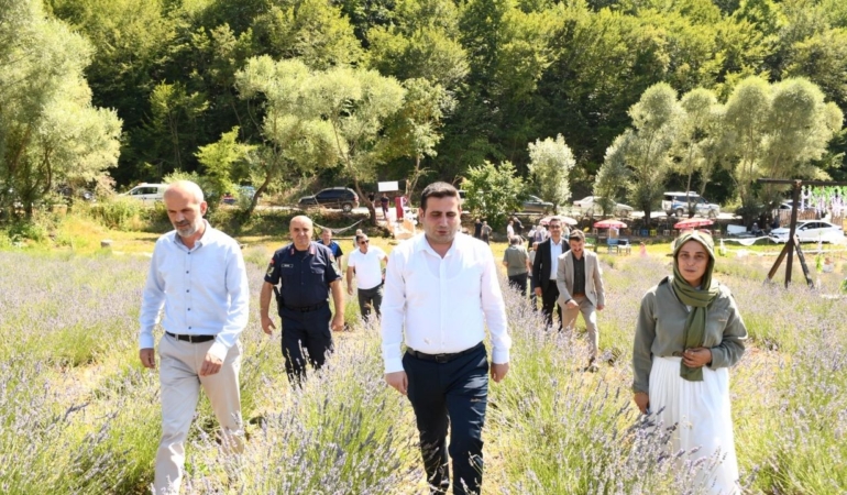 Lavanta bahçesi törenle hizmete açıldı