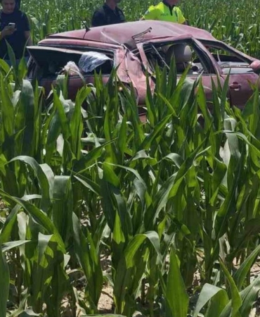 otomobil-kontrolden-cikti-takla-atti