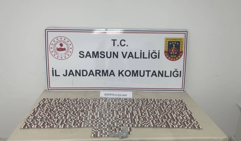 Samsun’da 1220 sentetik ecza hapı ele geçirildi