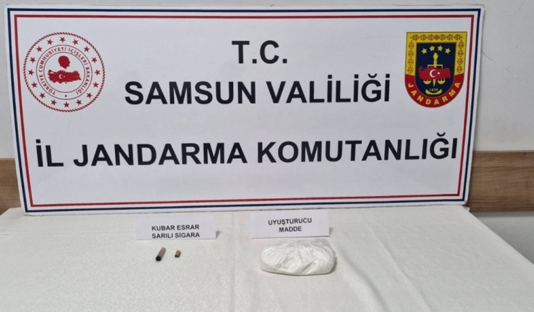 Samsun’da yasaklı maddeyle yakalanan 3 kişiye gözaltı