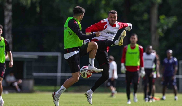 samsunspor-yeni-sezon-hazirliklari-icin-hollandada