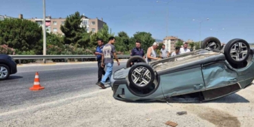 susurlukta-iki-aracin-carpistigi-kazada-2-kisi-yaralandi