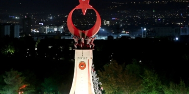 thumbs-b-c-5509916a1fd0fee5a86346b27827e7ea