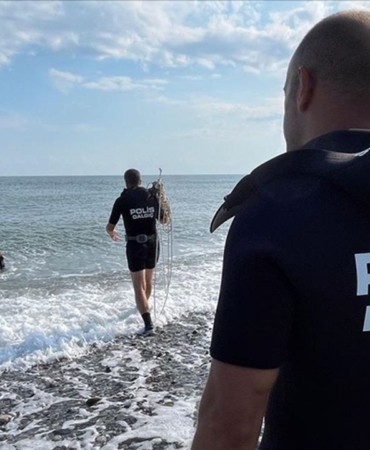 thumbs-b-c-d6bc9e5fbd23f9c73350ef6f6912b081