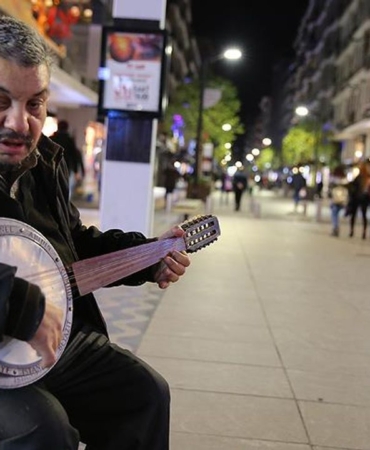 thumbs-b-c-de1bffb54c572d8a5d3e235e02d38da5