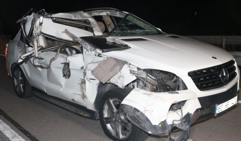 Tırla otomobilin çarpıştığı kazada 1 kişi yaralandı