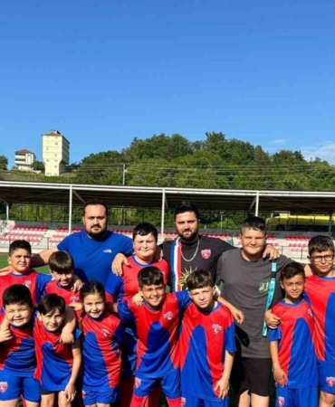 Türkeli’de Yaz Futbol Okulu sezona başladı