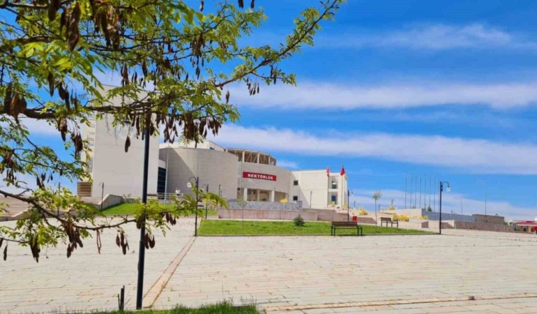 Üniversitenin geliştirdiği EQUINNO projesine destek