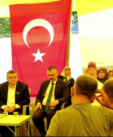 Vali Özarslan Boyabat Kurtlu Köyü’nde vatandaşları dinledi