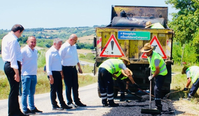 Sinop Merkez’de Asfalt ve Yol İyileştirme Çalışmaları Sürüyor