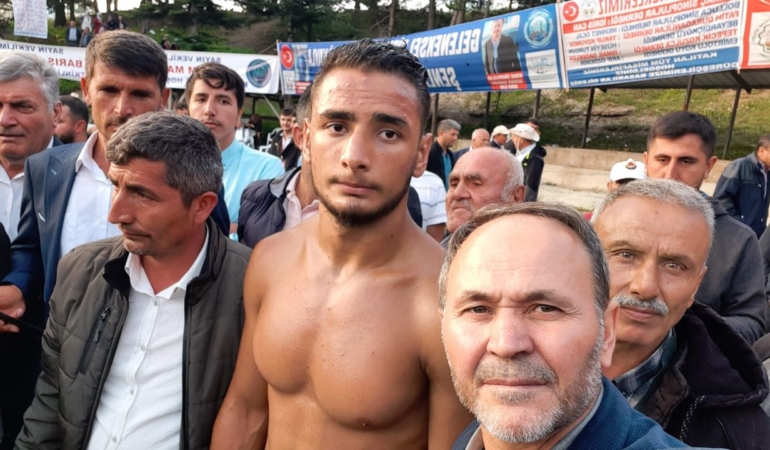 Kırkpınar’dan Sinop’a başpehlivanlık geldi