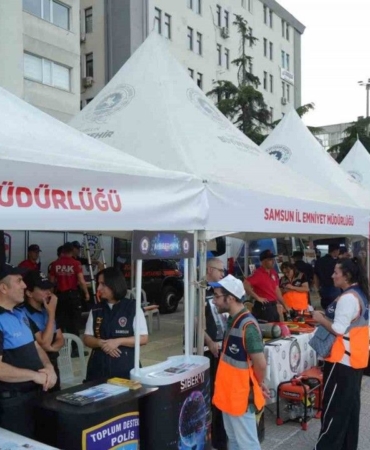 17-agustos-depremi-anildi