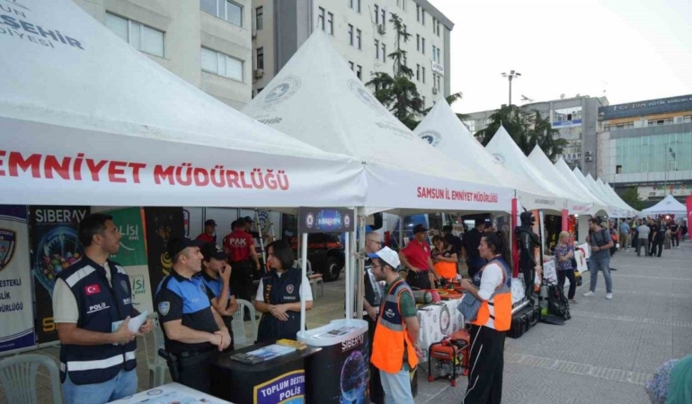 17-agustos-depremi-anildi