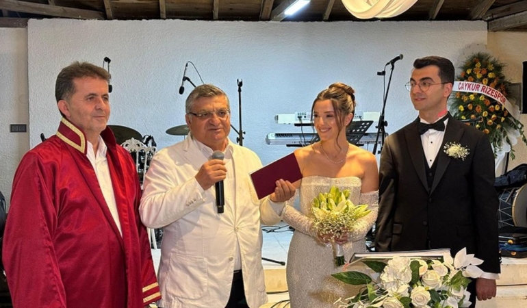 Sinoplu kaymakam adayı Alpay Dinçel dünyaevine girdi