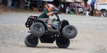 6-yasindaki-cocuk-festivalde-motoruyla-dikkat-cekti