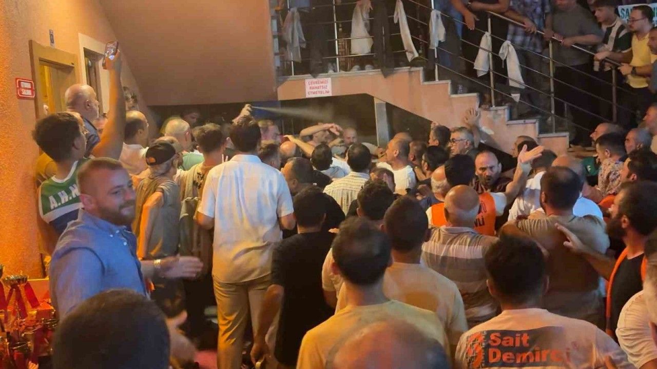 birlik-ve-beraberlik-macinda-kavga-cikti